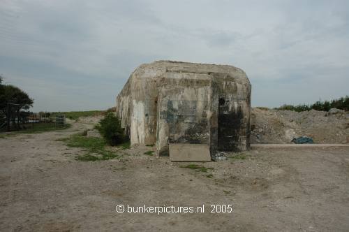 © bunkerpictures - Type Vf shleter with Flak